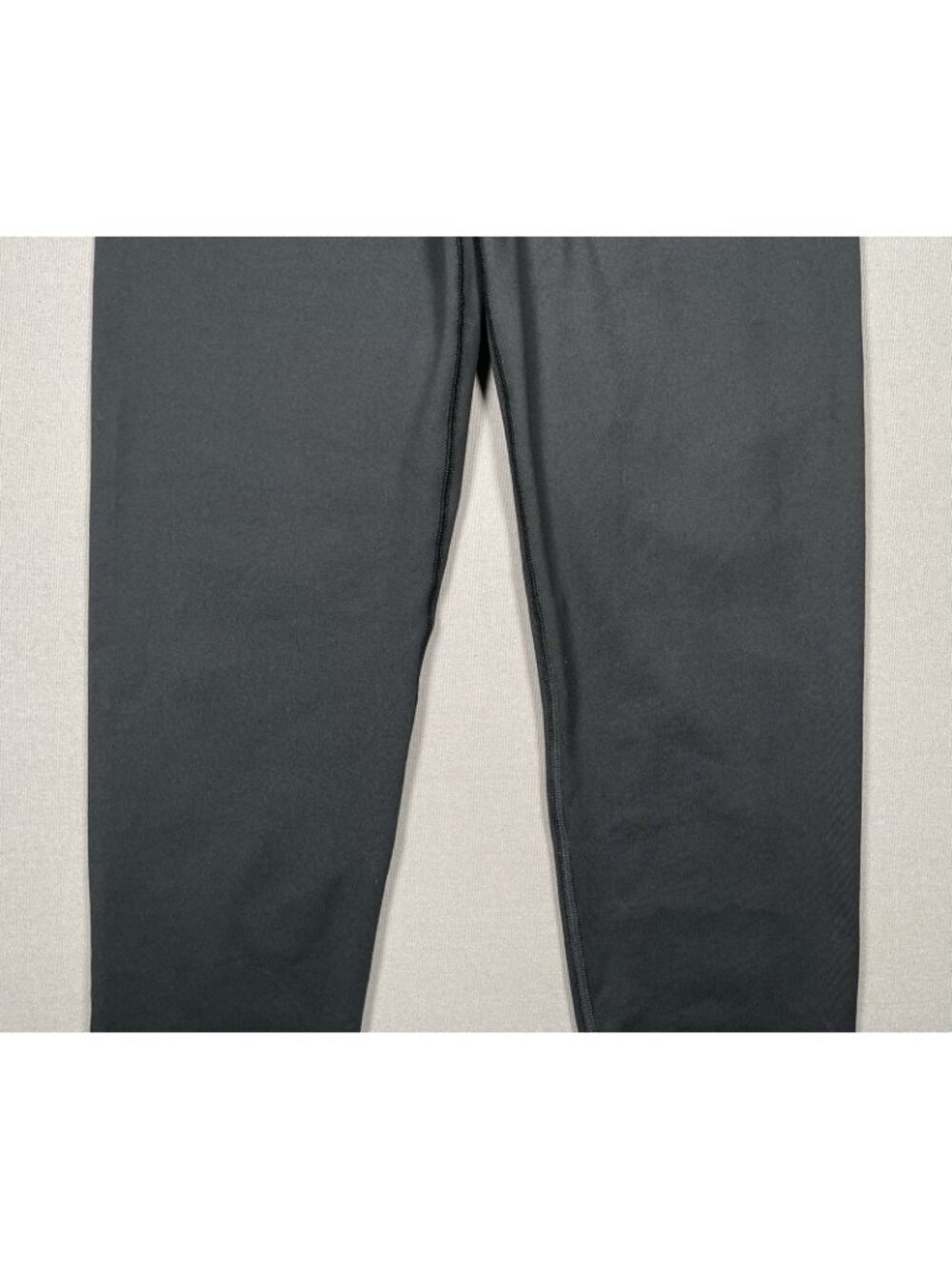 NWT Victoria Sport Knockout Black Tight Leggings 28" - Women Size Medium - Picture 10 of 15